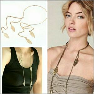 New Gold Leaves Necklace